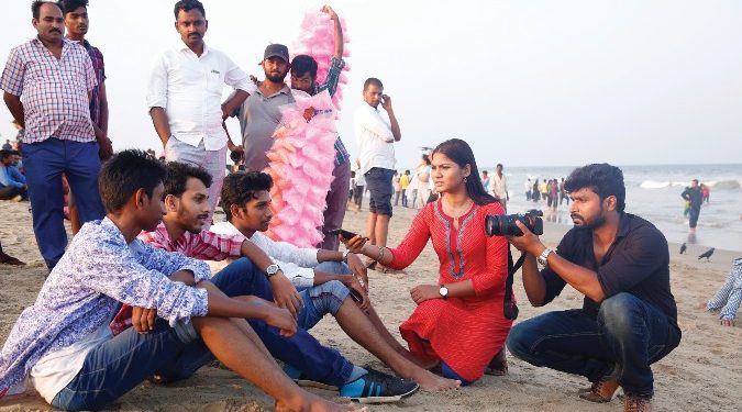 ‘மெரினா புரட்சி’ தணிக்கை விவகாரம் – 7 நாட்களுக்குள் முடிவெடுக்க தணிக்கைத்துறைக்கு நீதிமன்றம் உத்தரவு..!