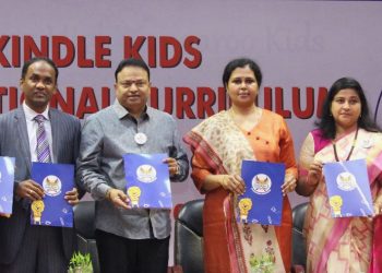 கிண்டில்கிட்ஸ் பாடத்திட்டத்தை துவக்கி வைத்த ஐசரி k கணேஷ்!