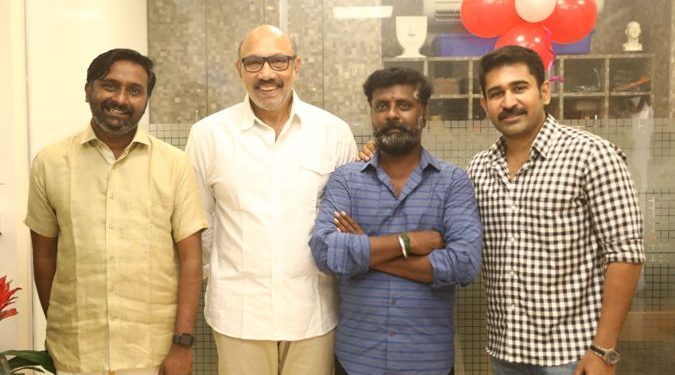 விஜய் ஆண்டனி – சத்யராஜ் – ஜெய் கூட்டணியில் உருவாகும் “காக்கி”