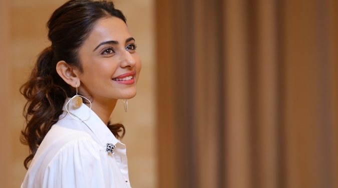 செல்வராகவன் சினிமாவையும் நடிப்பையும் வேறு கோணத்தில் பார்க்கிறார் – சாய் பல்லவி