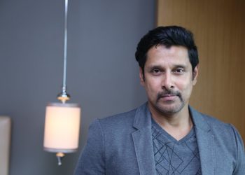 சீயான் விக்ரம், அஜய் ஞானமுத்து, லலித்குமார் இணையும் பிரம்மாண்டமான ஆக்‌ஷன் த்ரில்லர் படம் !!