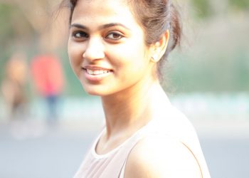 Actress Ramya Pandian latest stills