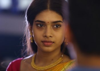 போதை ஏறி புத்தி மாறி நடிகை துஷாரா !