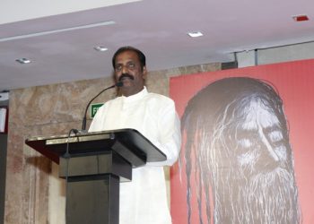 Kaviperarasu Vairamuthu Press Meet Regarding Tamizhaatrupadai Stills