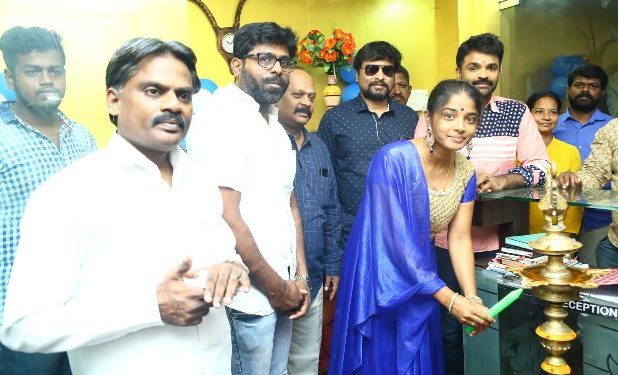 குறும்பட இயக்குநர்களுக்கு வழிகாட்டும் Zoom Film academy