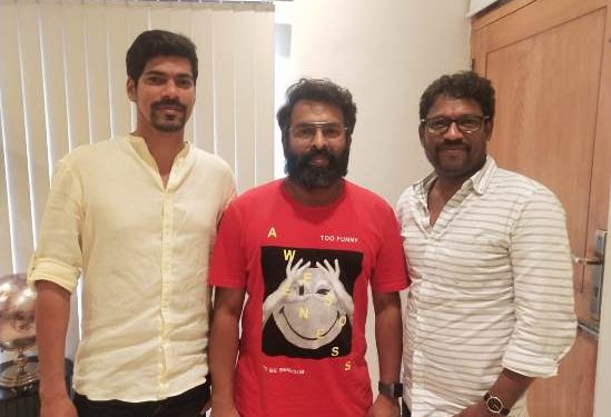 சுப்ரமணியம் சிவா இயக்கத்தில் சமுத்திரக்கனி நடித்துள்ள வெள்ளையானை படத்திற்கு இசையமைக்கும் சந்தோஷ் நாராயணன் !