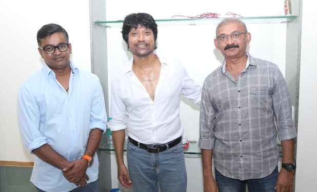 SJ சூர்யா, ராதாமோகன், யுவன் இணையும் புதிய படம் துவக்கம்.