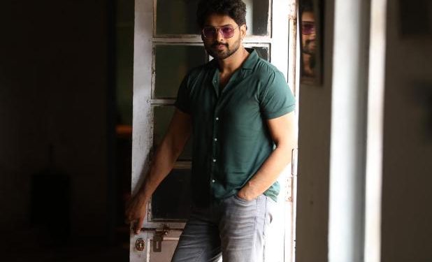 அஜ்மல் கதாநாயகனாக நடிக்கும் படம் “செகண்ட் ஷோ”.