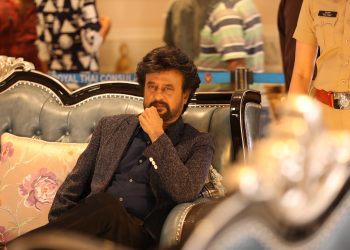 நான்கு மொழிகளில் வெளியாக இருக்கும் சூப்பர்ஸ்டார் ரஜினிகாந்தின் தர்பார் மோஷன் போஸ்டர் !