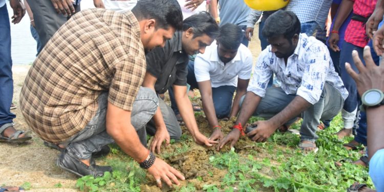 காஞ்சிபுரம் மாவட்டத்தில் 41,000 பனை விதைகள் விதைக்கும் மக்கள் செல்வன் விஜய் சேதுபதி ரசிகர் நற்பணி இயக்கம்