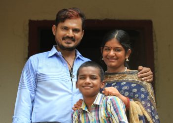 வர்ணாலயா சினி கிரியேஷன்ஸ் மற்றும் வீ5 மீடியா இணைந்து வழங்கும்   “எட்டுத்திக்கும் பற”